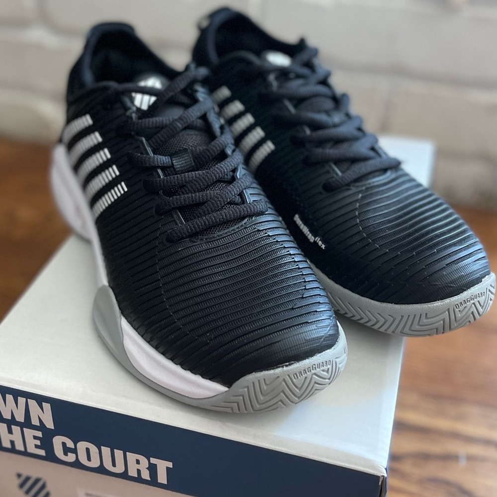 WORN ONCE! KSwiss Hypercourt Supreme Womens Black/White Tennis Court Shoes
